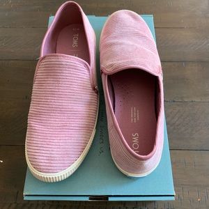 TOMS- Clemente light mauve corduroy slip on